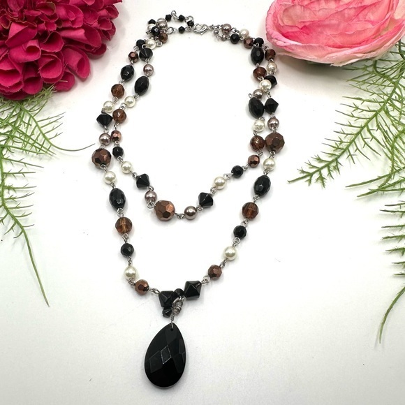 Jewelry - NEW⚜️GLASS Crystal & Pearl Beaded Necklace